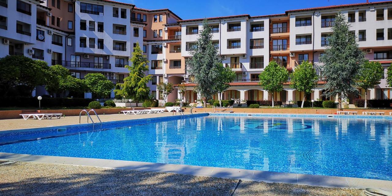 Villa Poesia, Harmony Hills Residence Рогачево Екстер'єр фото